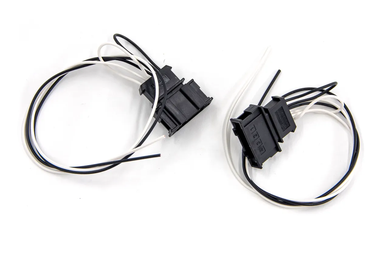 Kaiutinjohtosarja VW Etupää Pari @